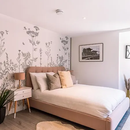 Daire Bootham Row Escape York